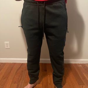 American Eagle 69% cotton/31% polyester joggers